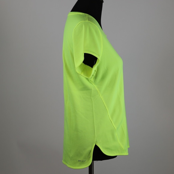 Nike AeroReact Women's Running Top - Picture 3 of 8